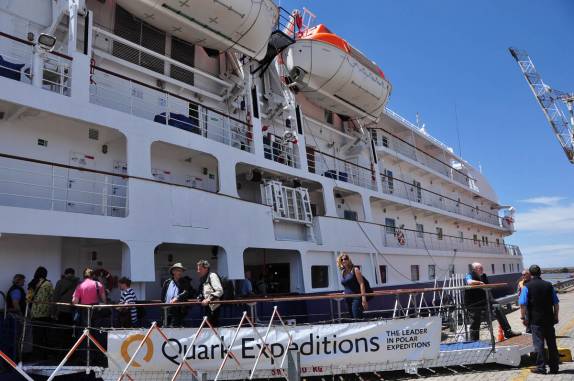 Hora de embarcar no barco que nos levará à Antártida, no porto de Buenos Aires, na Argentina